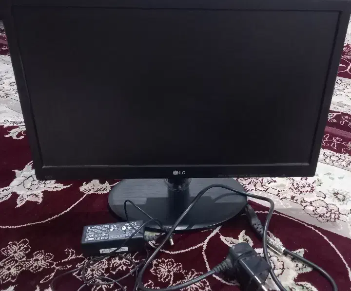 مانیتور LG|قطعات و لوازم جانبی رایانه|قدس, شهرقدس|دیوار