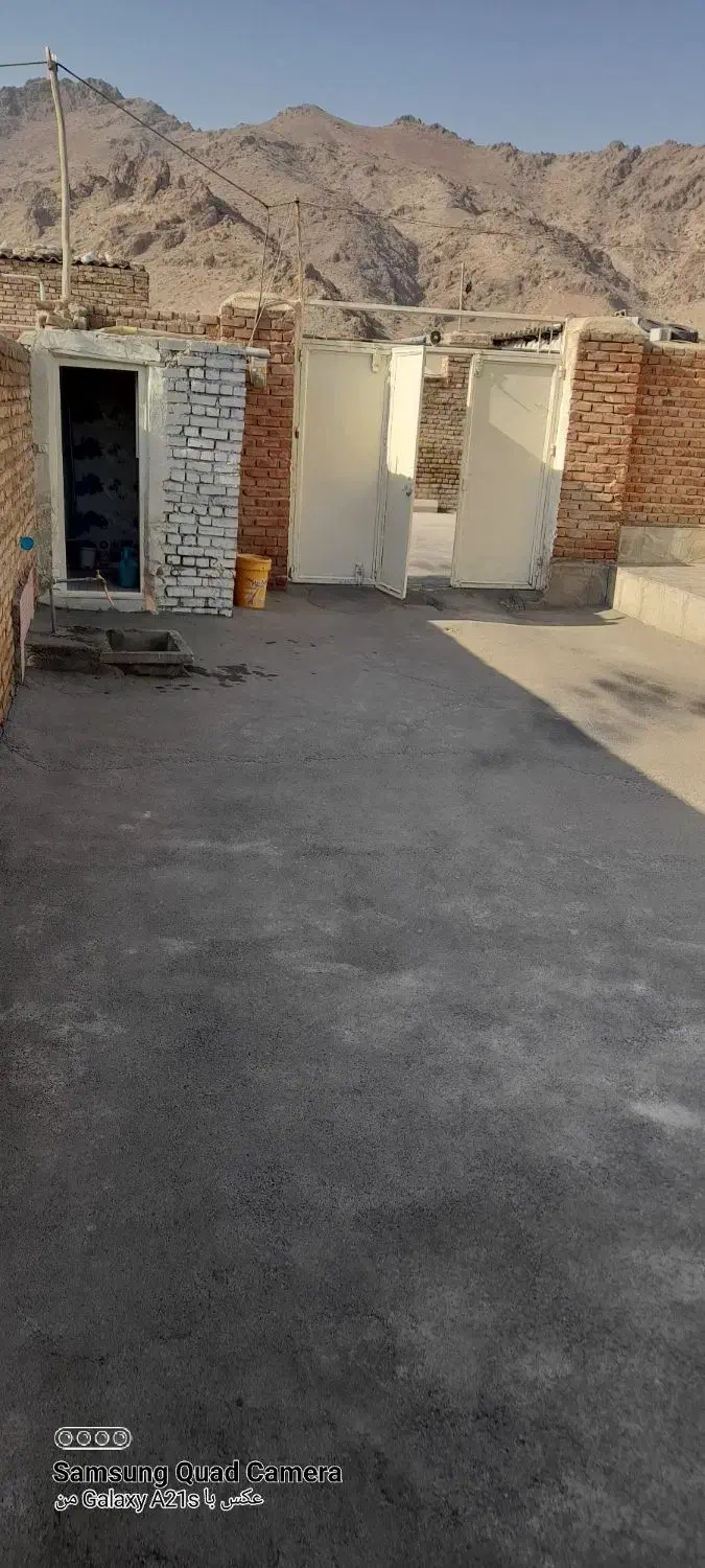 حیاط مسکونی روستای میناس|فروش خانه و ویلا|سلماس, |دیوار