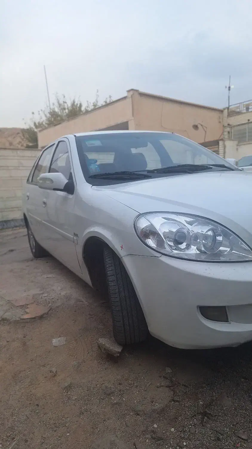 لیفان ۵۲۰تمام فابریک|خودرو سواری و وانت|شیراز, سعدیه شمالی|دیوار