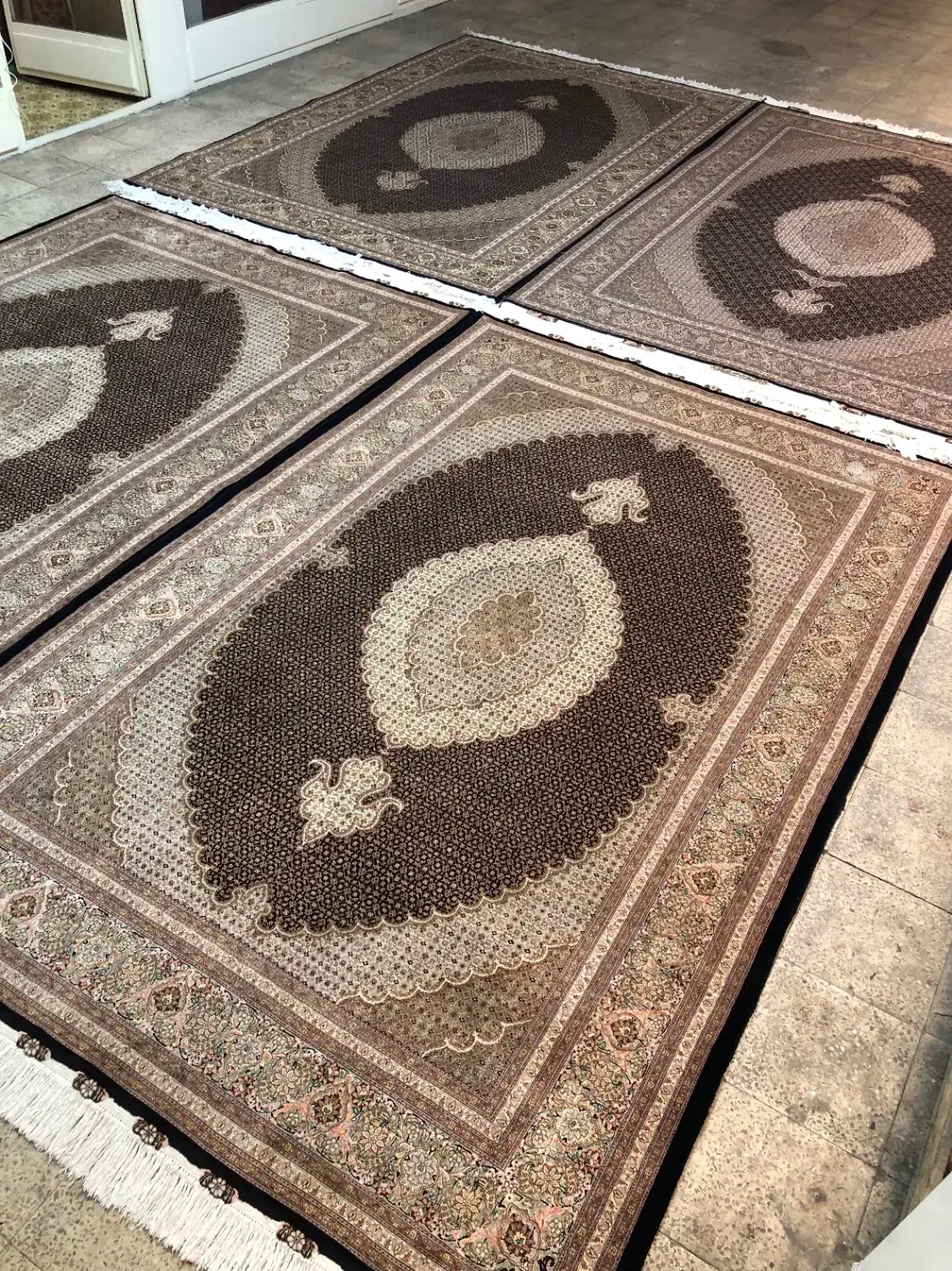 (فرش فرزین)یک جفت و۲ تخته تک۶متری نقشه ماهی رج۵۰|فرش|تبریز, |دیوار