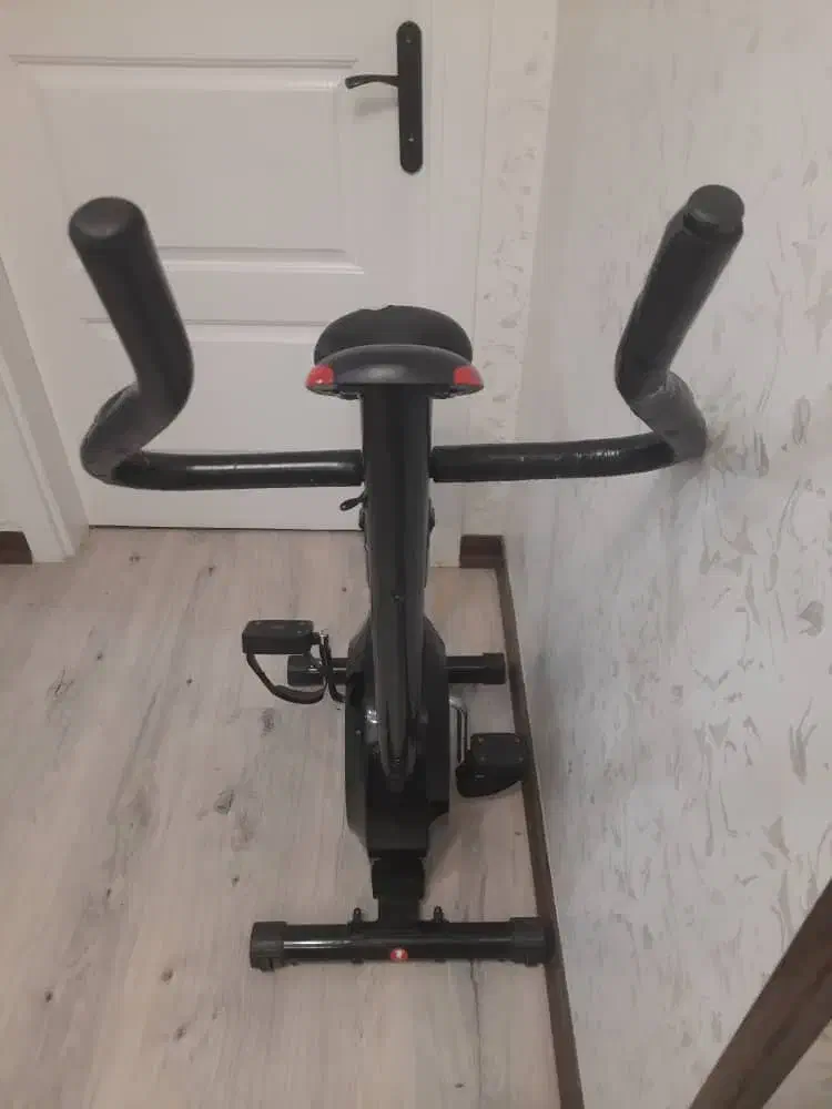 دوچرخه در جا در حد|تجهیزات ورزشی|پردیس, فاز ۱۱|دیوار