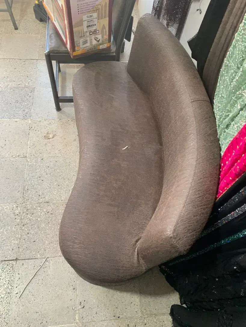 نیمکت|صندلی و نیمکت|روانسر, |دیوار