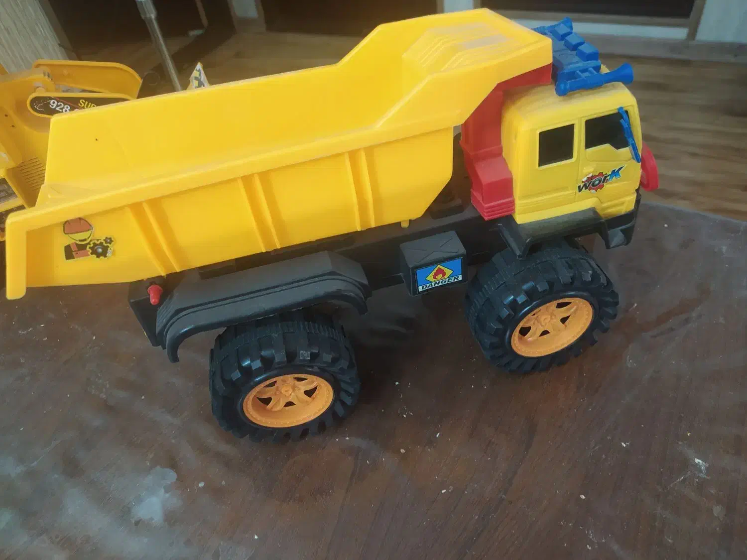 وسایل کودک|اسباب و اثاث بچه|اردبیل, |دیوار