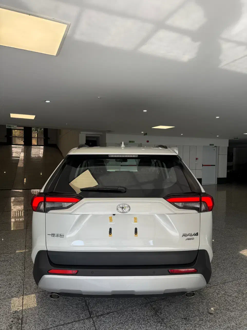 تویوتا رافور 2000دودف|خودرو سواری و وانت|تهران, آجودانیه|دیوار