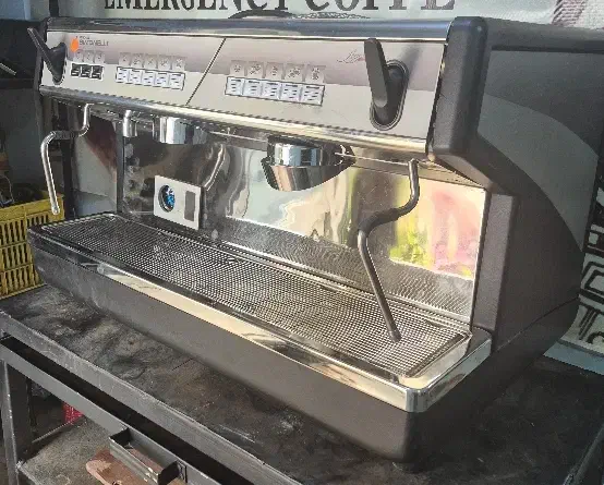 دستگاه اسپرسوساز سیمونلی اپیا|کافی‌شاپ و رستوران|تهران, امام زاده عبدالله|دیوار