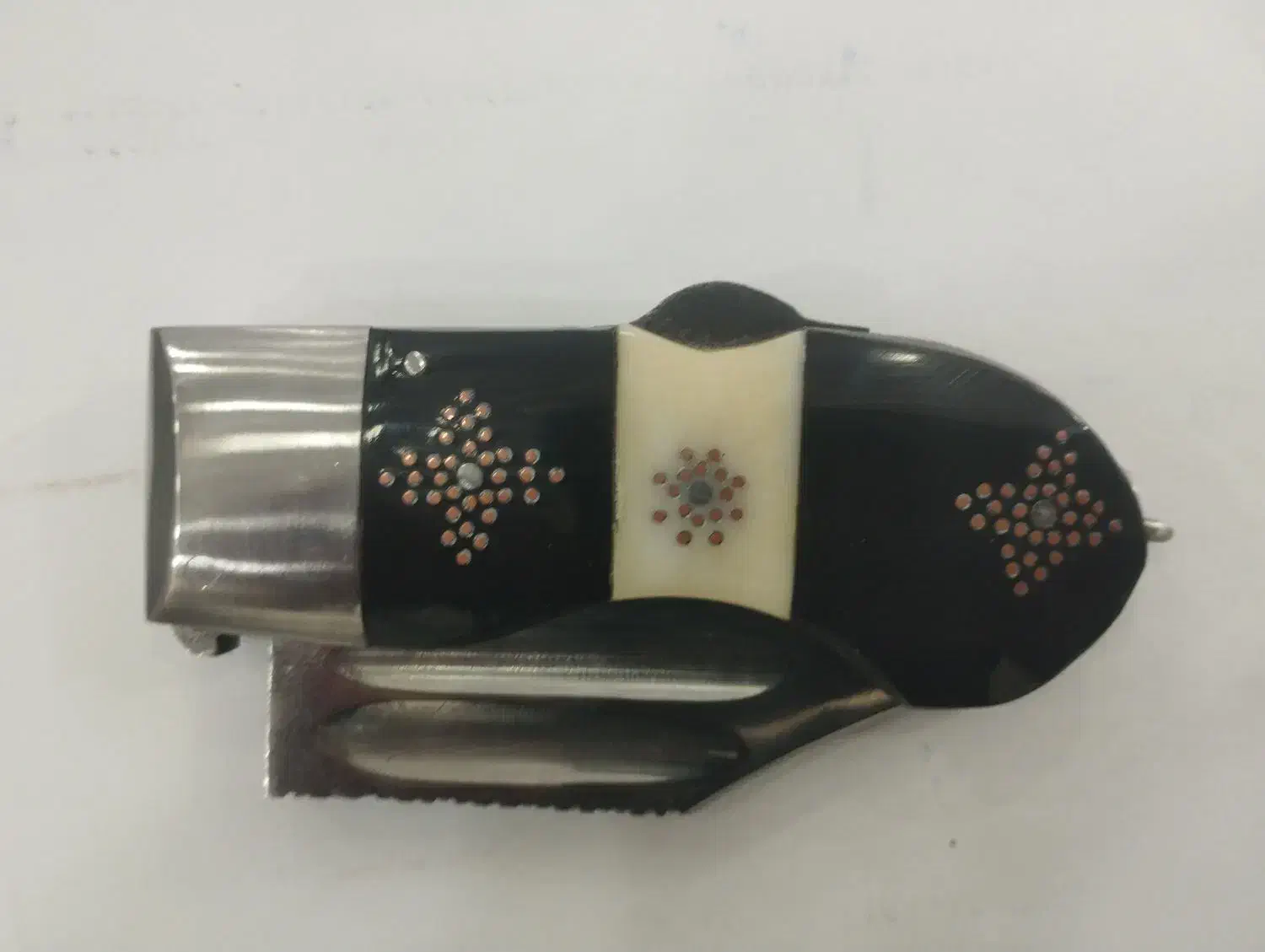 چاقو بابا|کلکسیون اشیاء عتیقه|سنندج, |دیوار