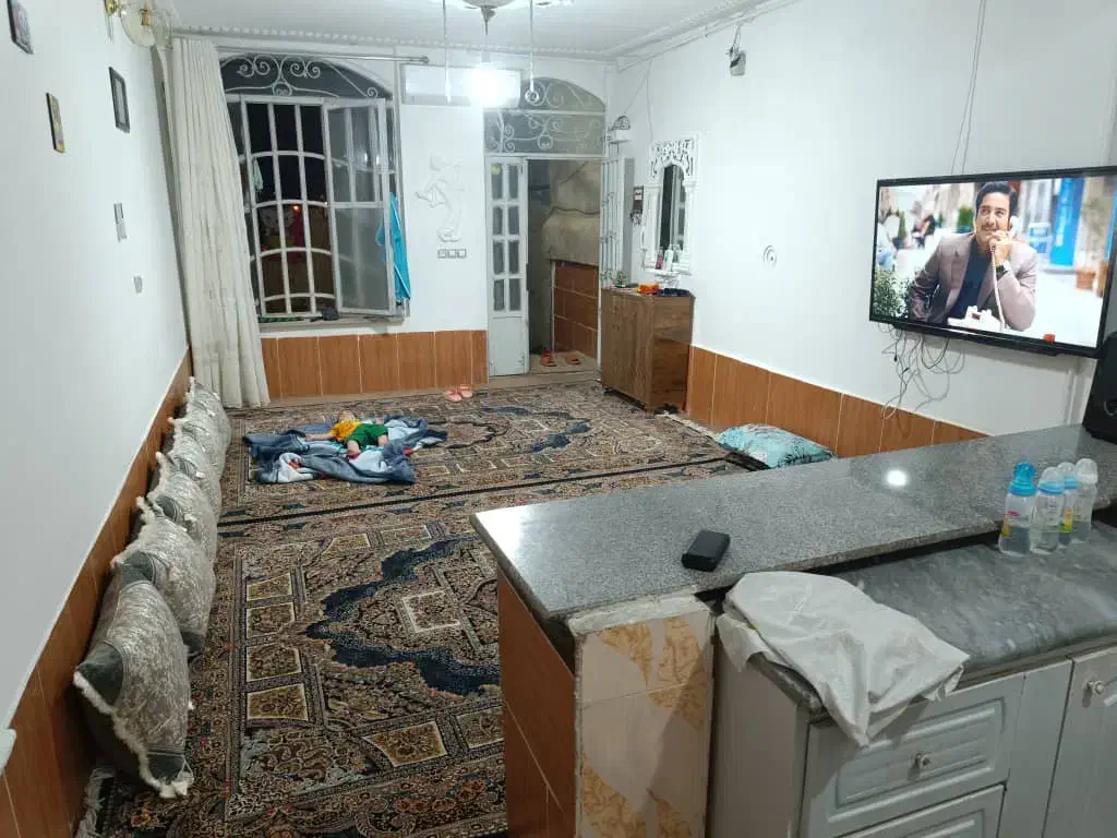 فروش و تهاتر منزل ۸۰ متر دو طبقه مستقل|فروش خانه و ویلا|شیراز, شهرک سعدی|دیوار