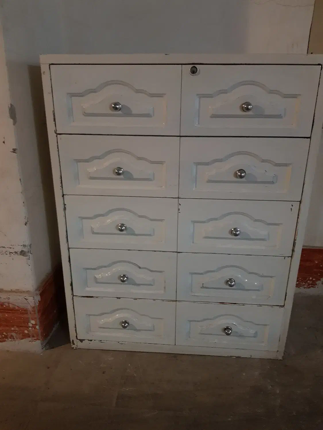 دراور فلزی|جاکفشی، کمد، دراور|پرند, فاز ۴|دیوار