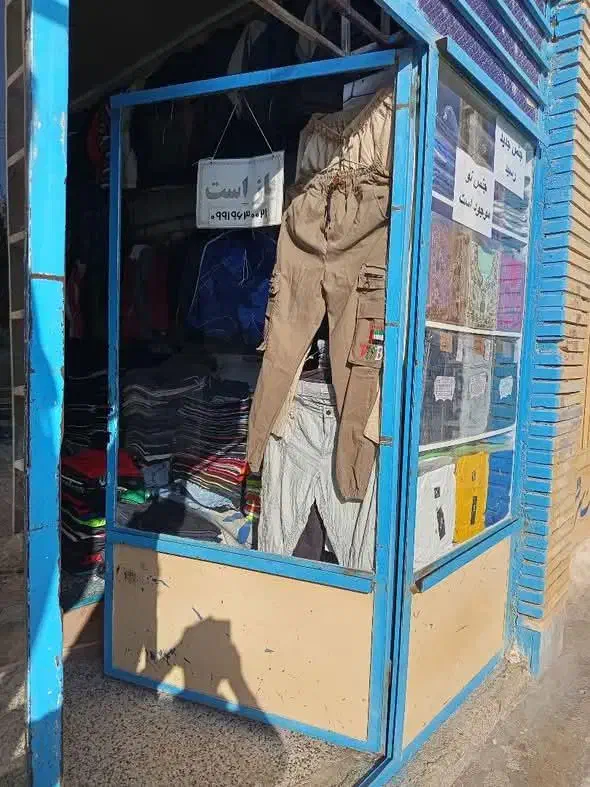 یک عدد درب سه تیکه سالم و تمیز، آماده استفاده|مصالح و تجهیزات ساختمان|کنارک, |دیوار