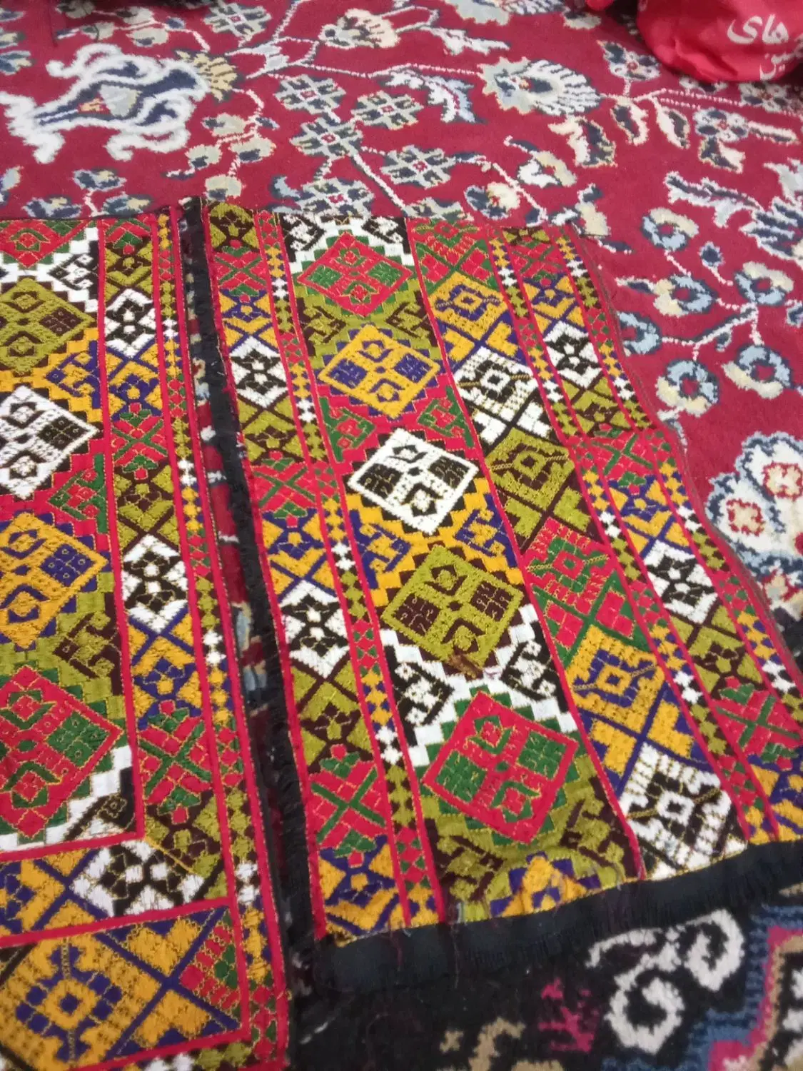 زنچک|لباس|هامون, |دیوار