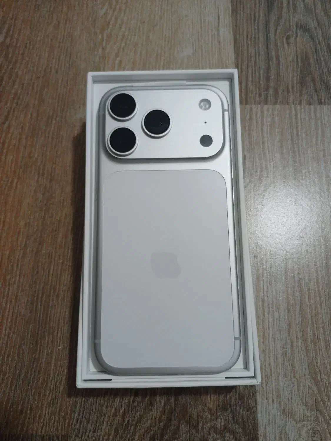 17 pro|موبایل|تهران, شهرک شریعتی|دیوار