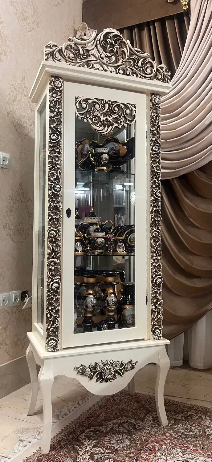 یک جفت ویترین|بوفه، ویترین، کنسول|برخوار, |دیوار