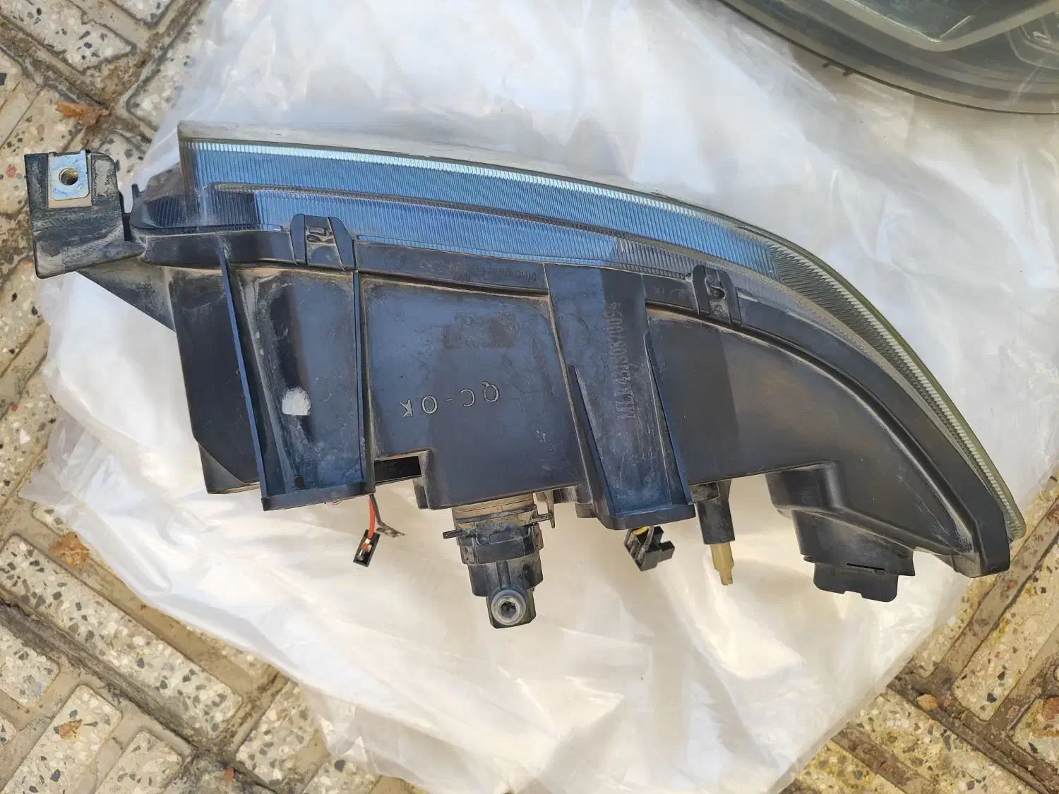 چراغ جلو سورن پلاس|قطعات یدکی و لوازم جانبی|شاهین‌شهر, شهرک پردیس|دیوار