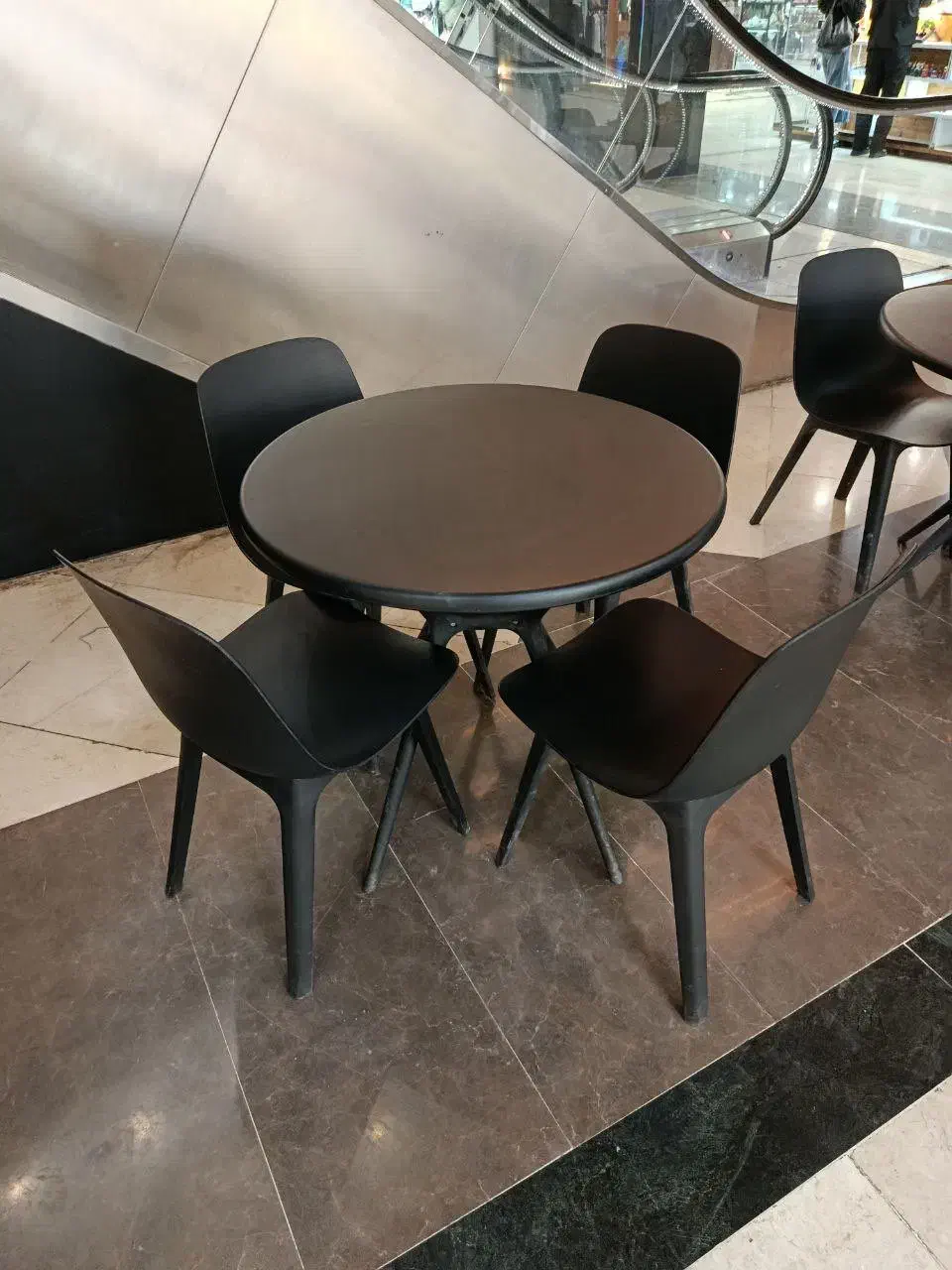 میز و صندلی|کافی‌شاپ و رستوران|سنندج, |دیوار