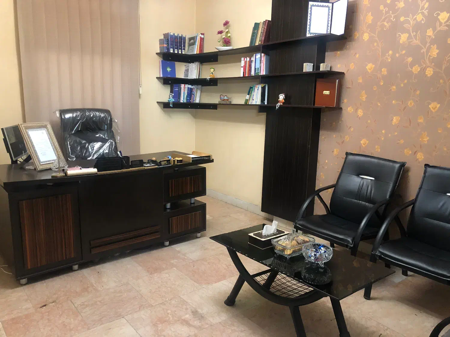 استخدام منشی کلینیک مشاوره و روانشناسی|استخدام اداری و مدیریت|قزوین, |دیوار