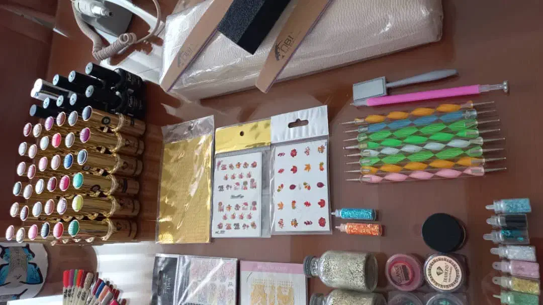 فروش کلیه لوازم کاشت ناخن و پودر nbi اصلی|آرایشی، بهداشتی، درمانی|کرج, باغستان|دیوار