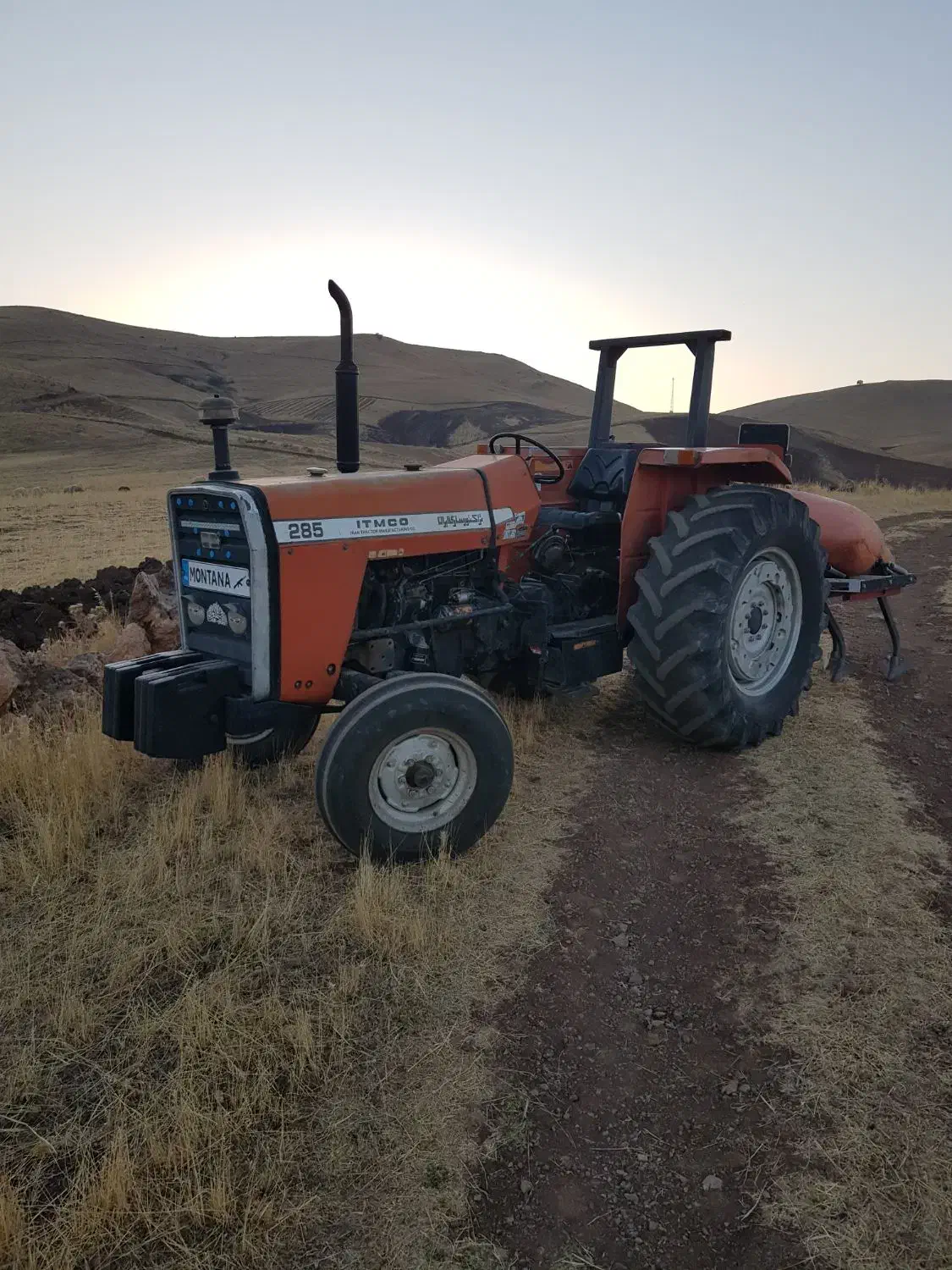 تراکتور285عطیقه|خودرو سنگین|روانسر, |دیوار