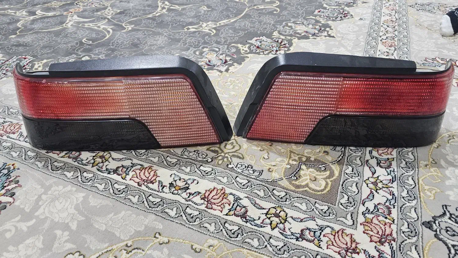 یک جفت چراغ عقب اصلی ۴۰۵|قطعات یدکی و لوازم جانبی|مسجد سلیمان, |دیوار