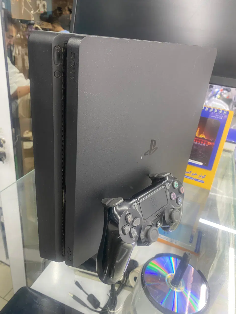 پی اس فورps4 slim 1tra کپیخور به همراه گارانتی|کنسول، بازی ویدئویی و آنلاین|تهران, تهرانپارس شرقی|دیوار