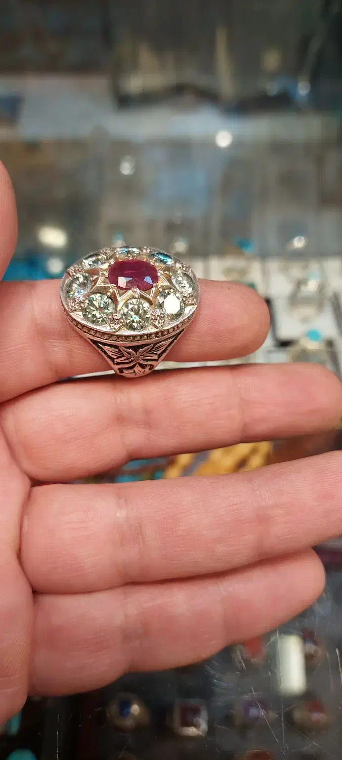 انگشتر یاقوت با دور نگین موزنایت|جواهرات|مشهد, شهید بهشتی|دیوار