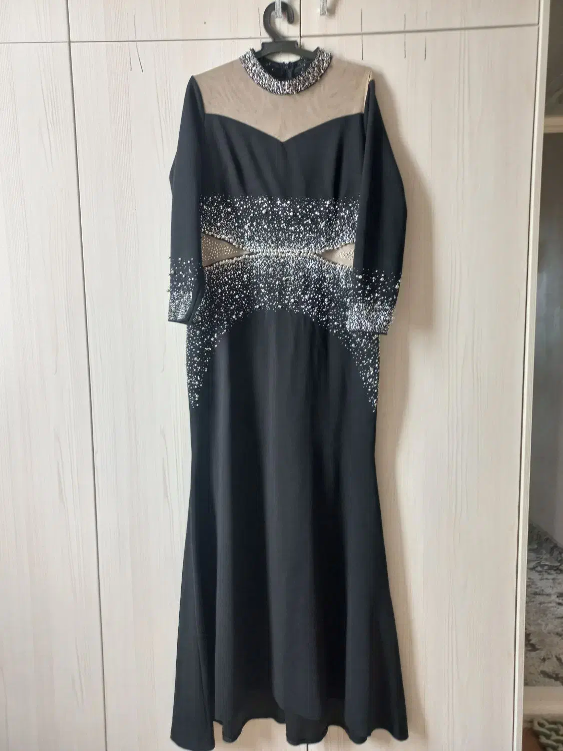 لباس مجلسی|لباس|قزوین, |دیوار