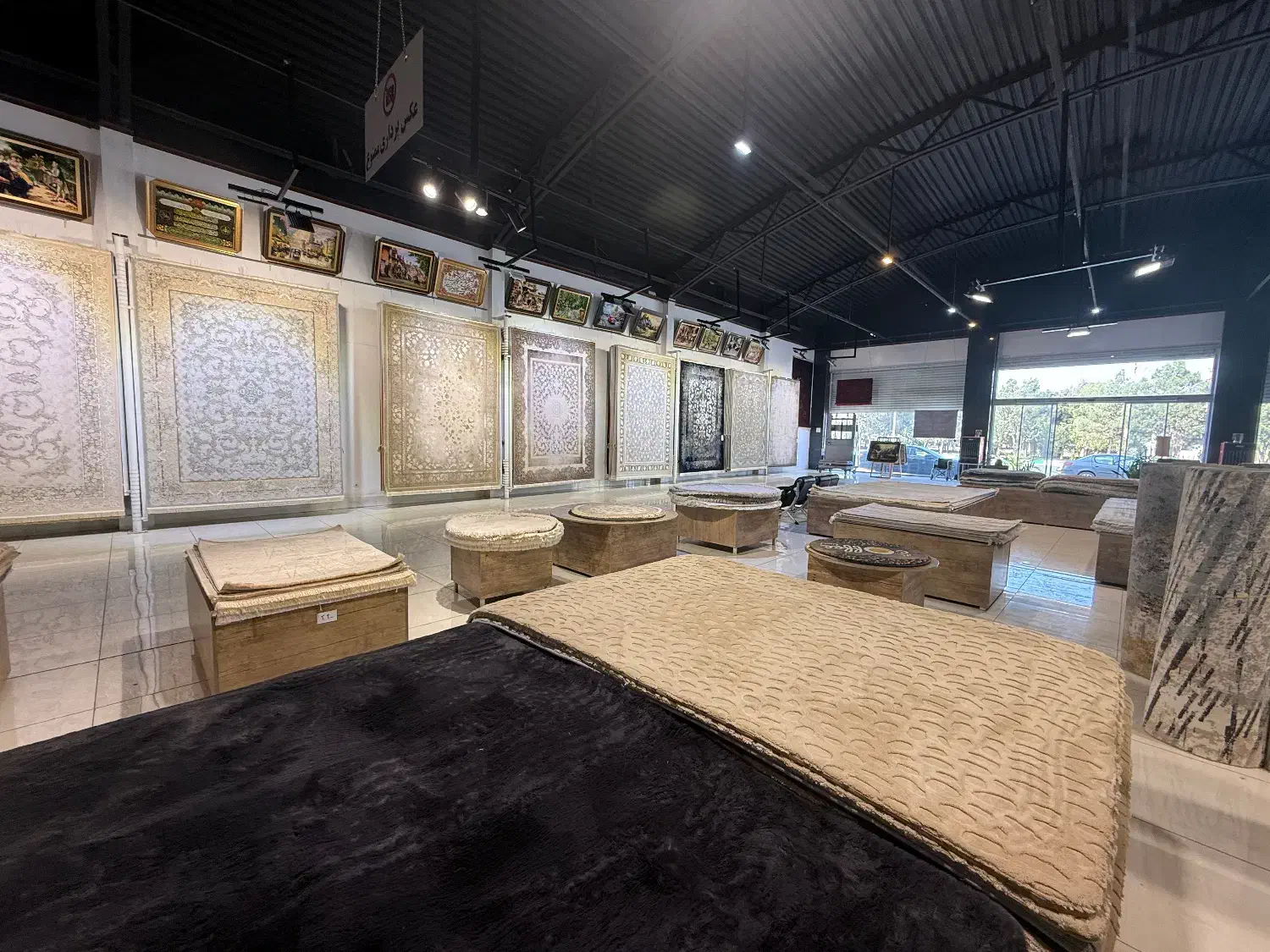 ایران فرش ساوه بزرگ‌ترین مرجع فرش ماشینی استان|فرش|ساوه, |دیوار