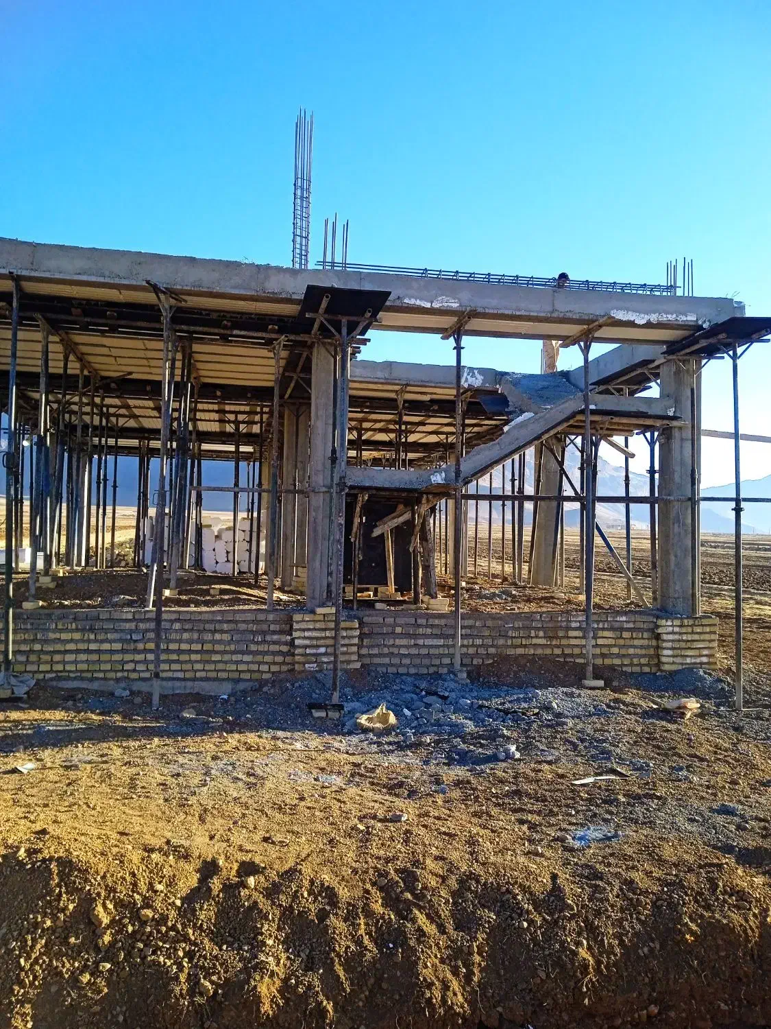 آرموتوربندی اجرای فونداسیون وسقف های فلزی وبتونی|خدمات پیشه و مهارت|نورآباد, |دیوار