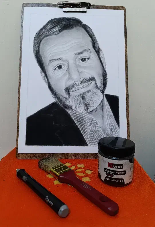 سفارش چهره (سیاهقلم)|تابلو، نقاشی، عکس|کرمان, |دیوار