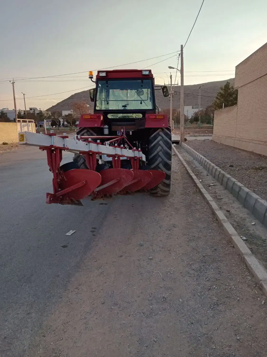 تراکتور|خودرو سنگین|آباده, |دیوار