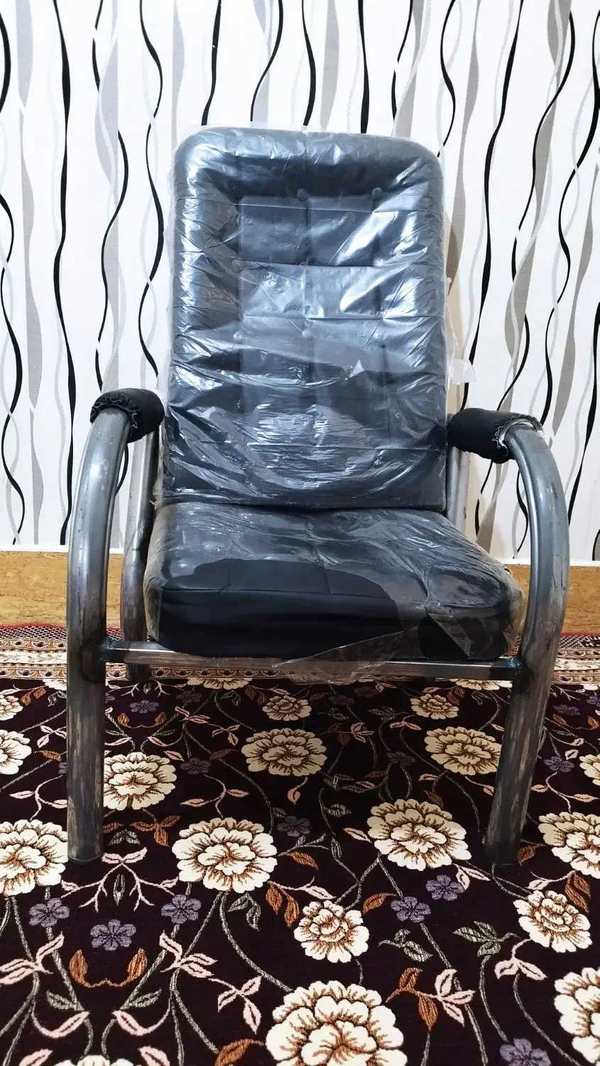 صندلی انتظار|صندلی و نیمکت|شوشتر, |دیوار