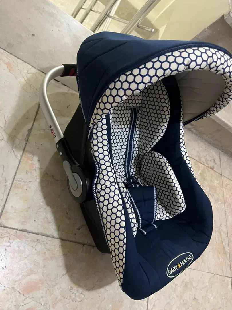 کریر|کالسکه و لوازم جانبی|ارومیه, |دیوار