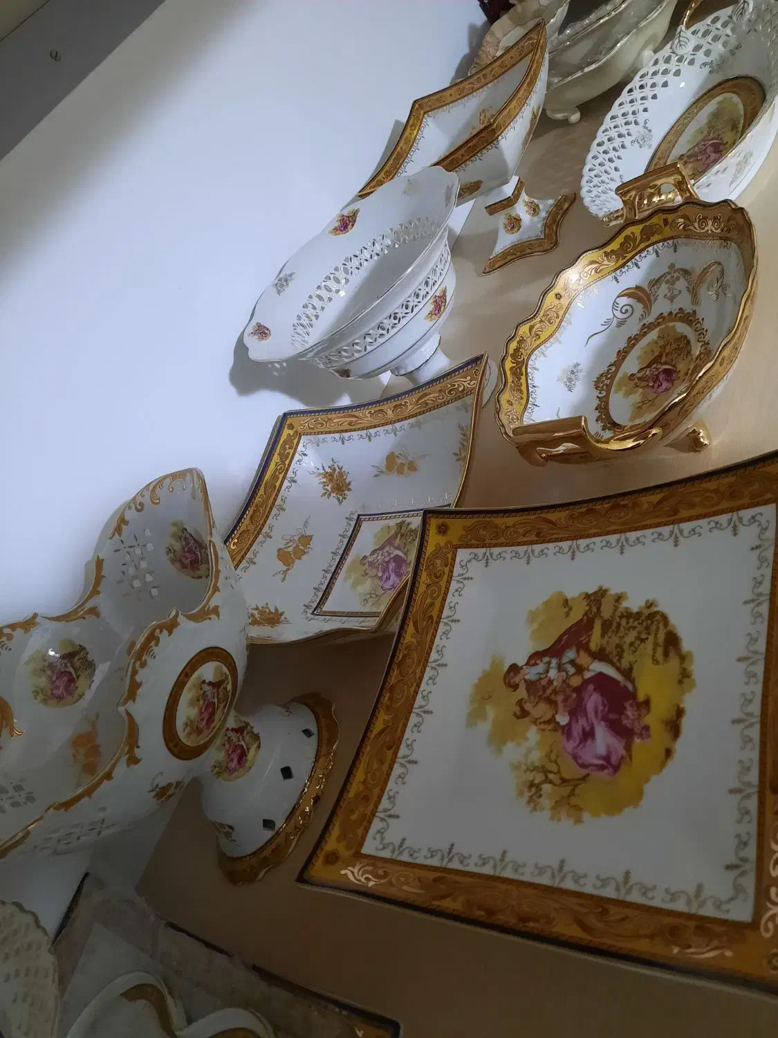 ظروف پذیرایی لیلی و مجنون لردشید دنسی و لمونژ اصل|ظروف سرو و پذیرایی|شیراز, حافظیه|دیوار