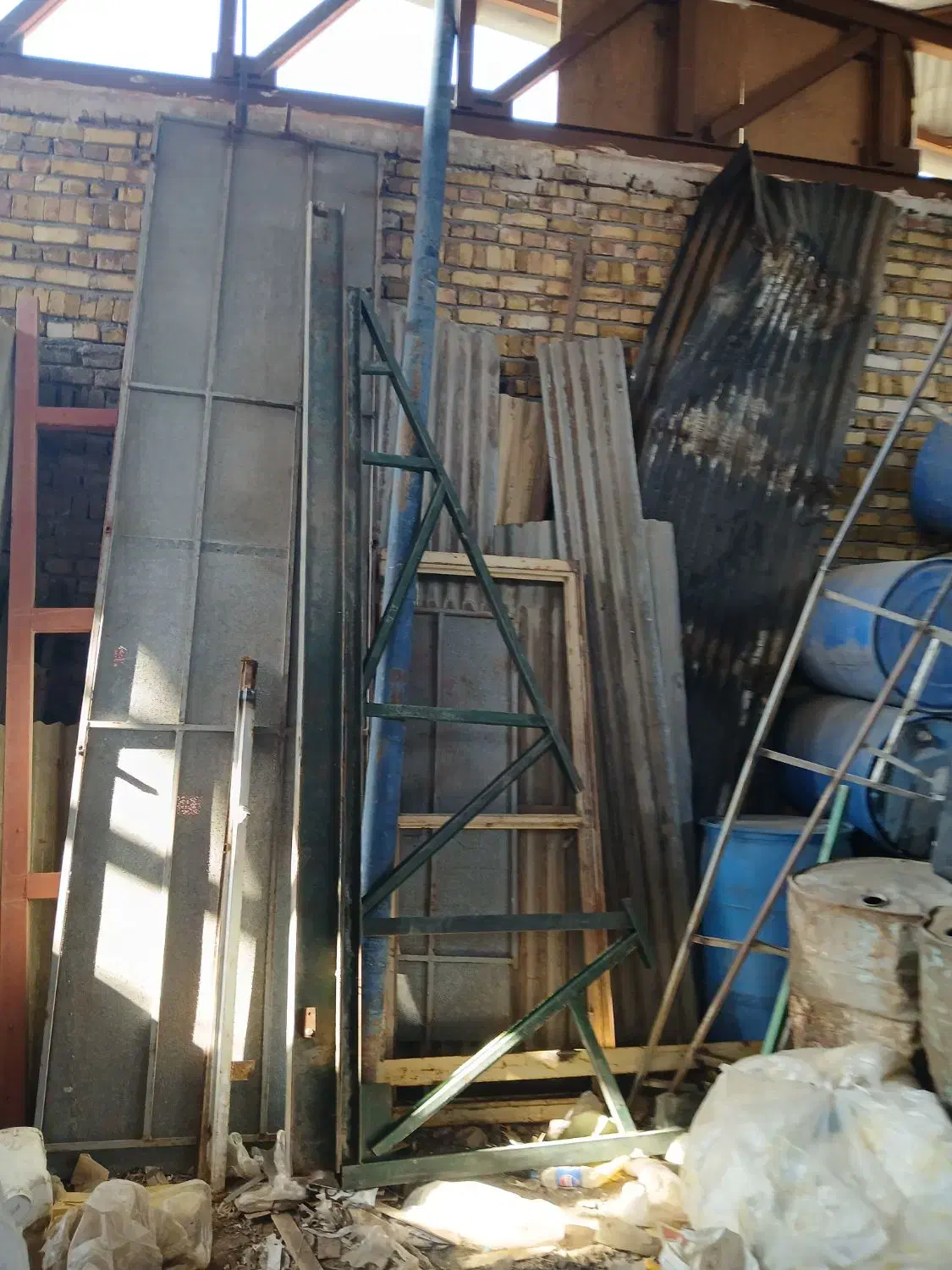 جرثقیل ثابت|ماشین‌آلات صنعتی|اشتهارد, |دیوار