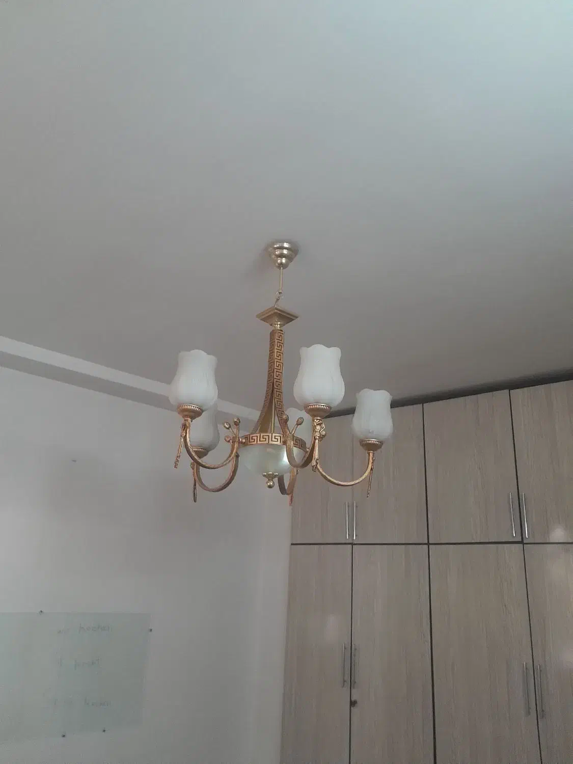 لوستر طلایی|لوستر و چراغ آویز|اردبیل, |دیوار