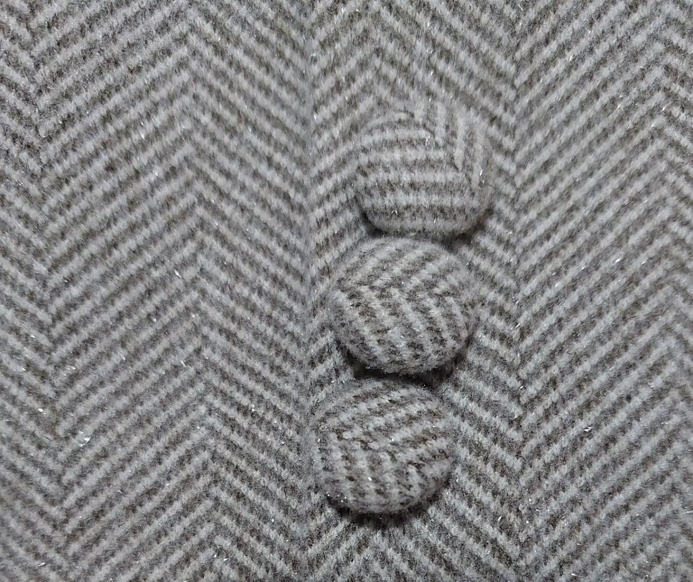 لباس|لباس|قم, چهار امامزاده|دیوار