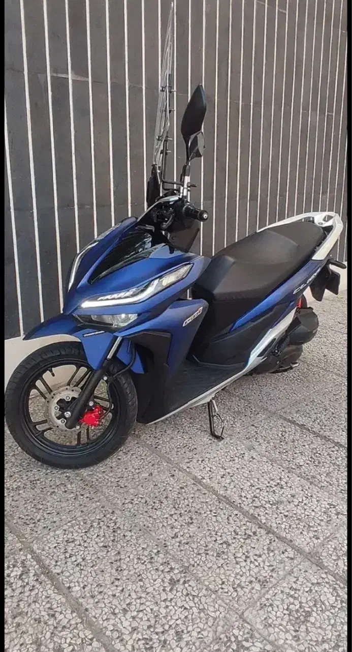 کلیک ۱۵۰ آبی درباری / مدارک آماده انتقال|موتورسیکلت|محمودآباد, |دیوار