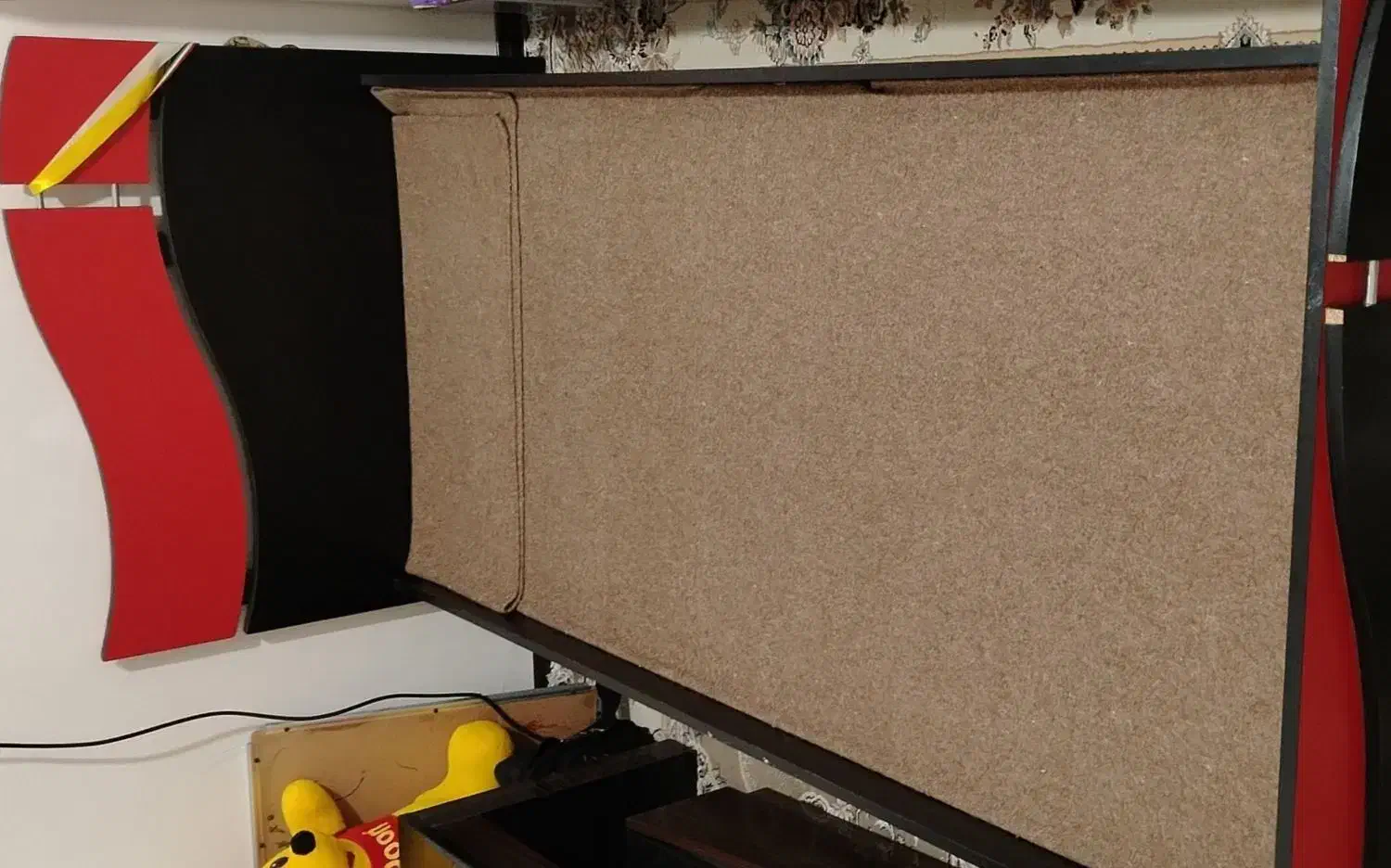 تخت نوجوان|تخت و سرویس خواب|بیرجند, |دیوار