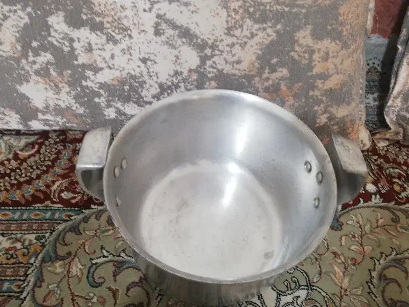 زودپز سالم|ظروف پخت‌وپز|قم, قلعه کامکار|دیوار