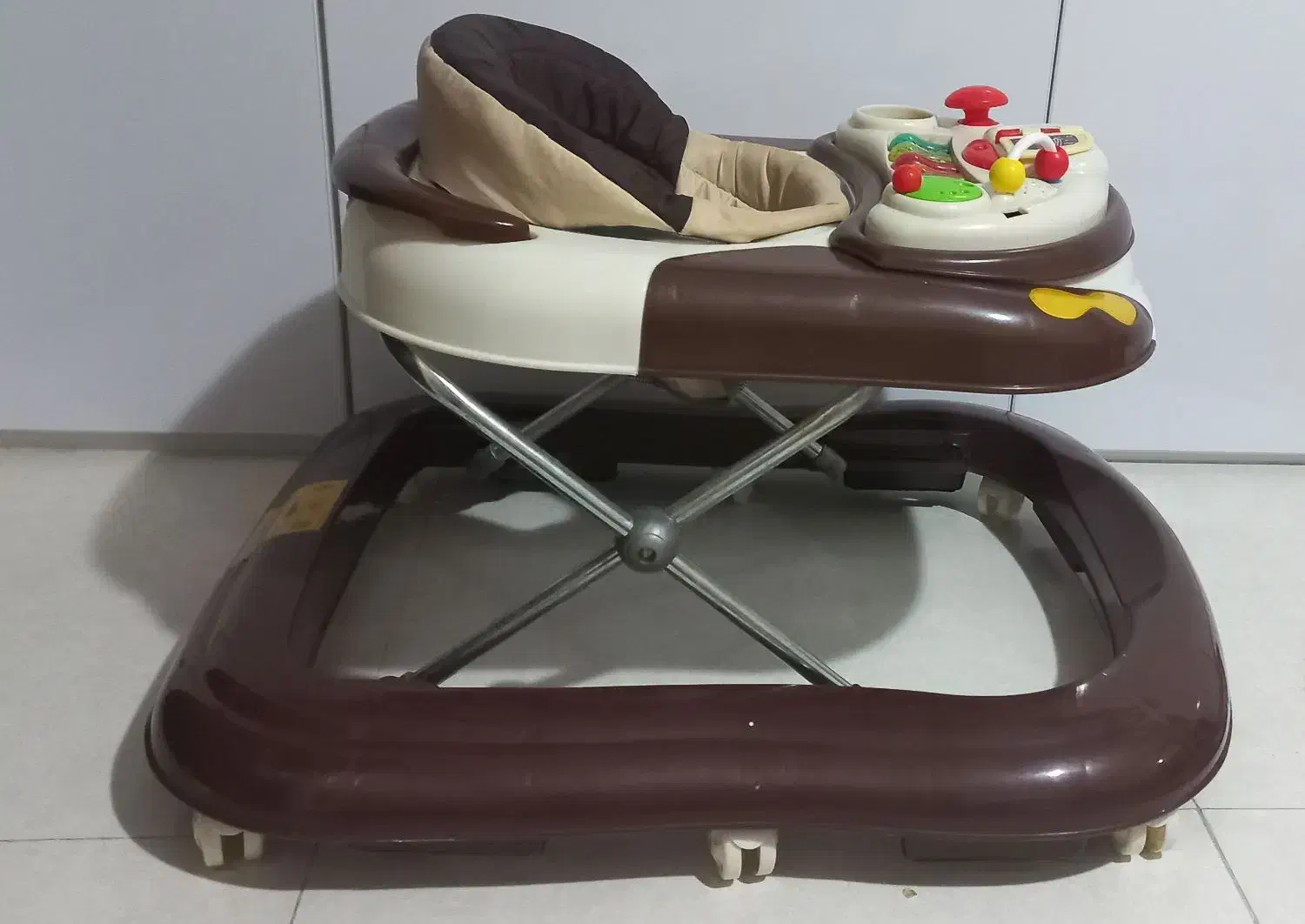 یک عدد روروک سالم|اسباب و اثاث بچه|سنندج, |دیوار