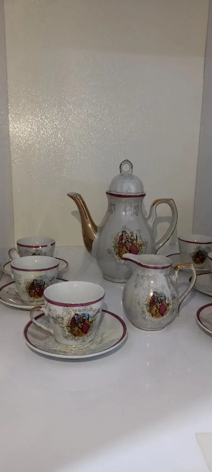 ست قهوه خوری ژاپنی اصل|کلکسیون اشیاء عتیقه|تربتحیدریه, باغ سلطانی|دیوار