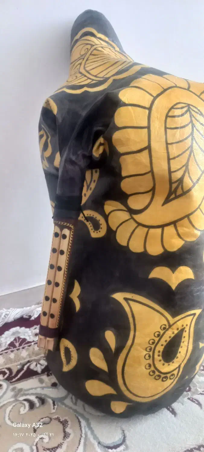 نی انبان|سازهای بادی|آبادان, |دیوار