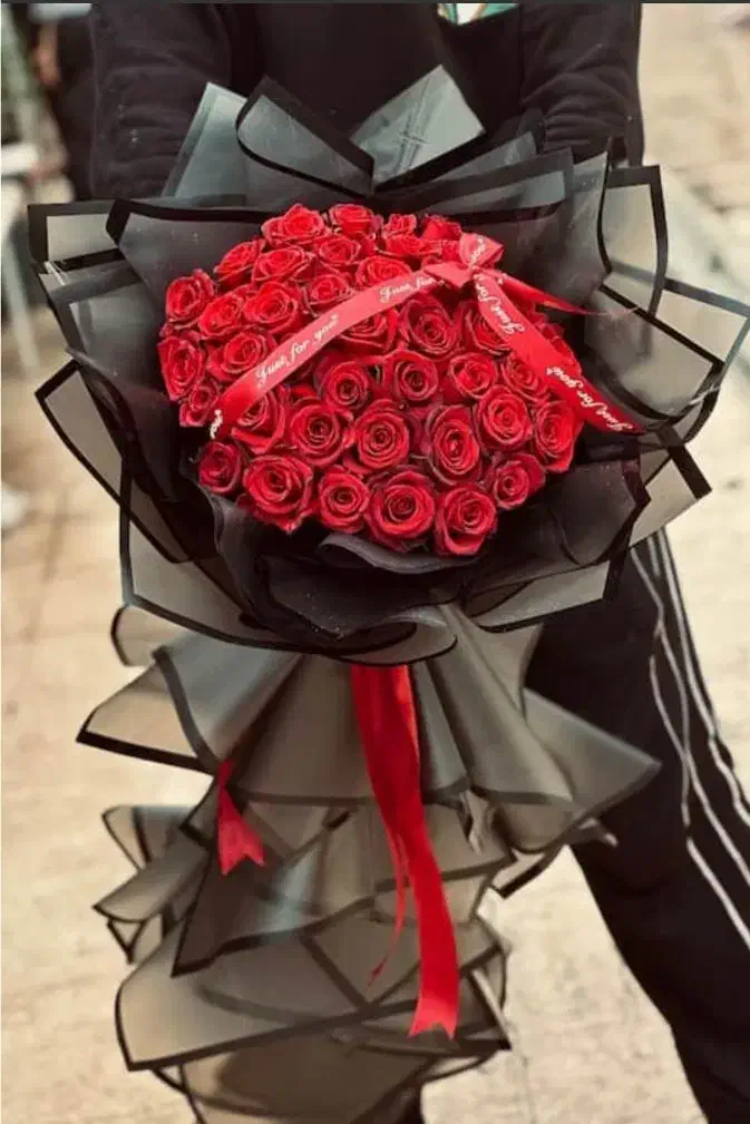 دسته گل با ربان|گل مصنوعی|قم, سراجه (۱۵ خرداد)|دیوار