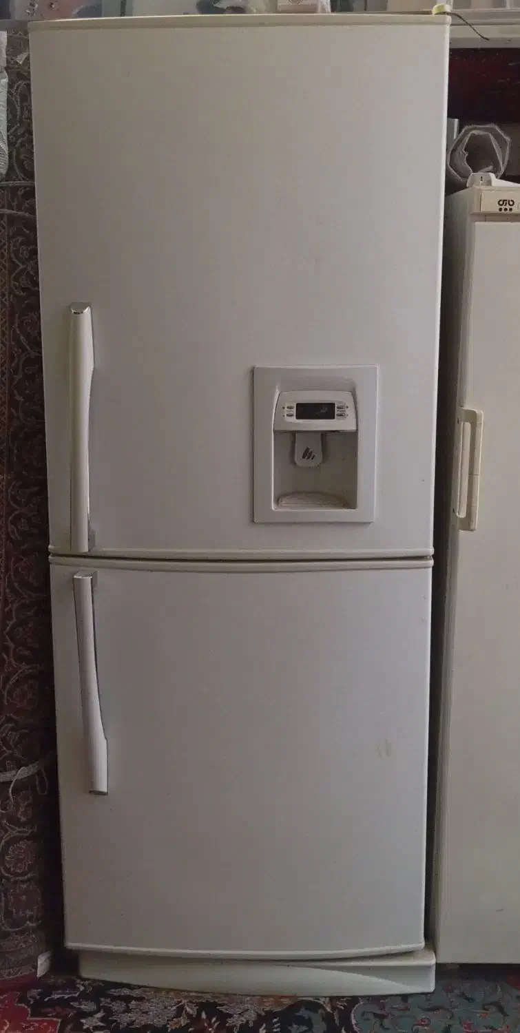 فروشی|یخچال و فریزر|باقرشهر, |دیوار