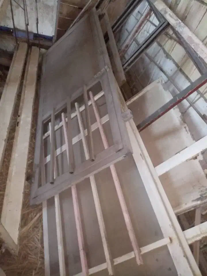 در پنجره|مصالح و تجهیزات ساختمان|چناران, |دیوار