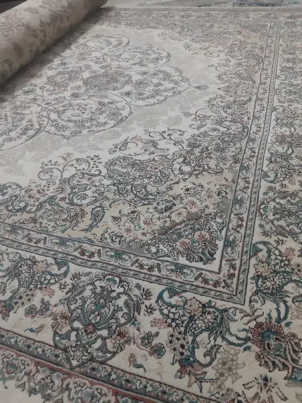 فرش سفید ۱۲ و ۶ متری|فرش|قم, زنبیل آباد|دیوار