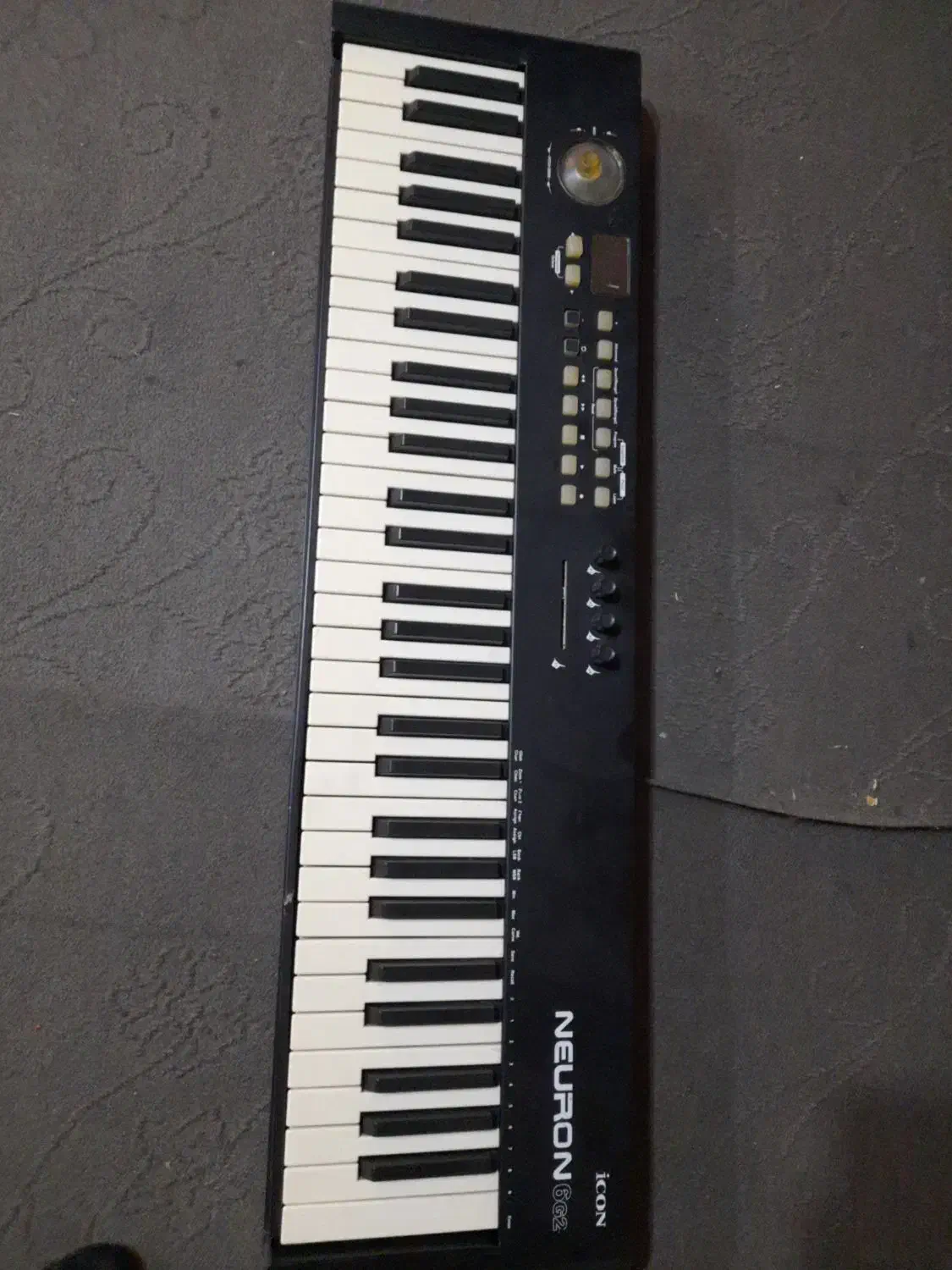 ارگ|پیانو، کیبورد، آکاردئون|مراغه, |دیوار