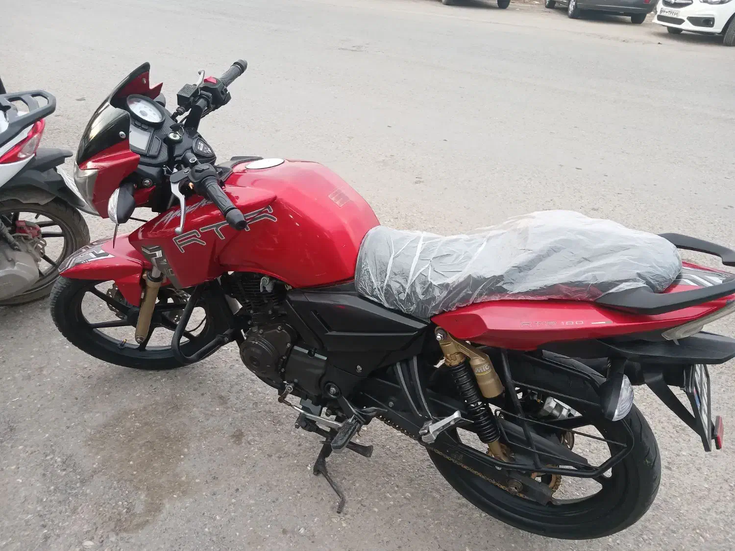 اپاچی 180|موتورسیکلت|گنبد کاووس, |دیوار