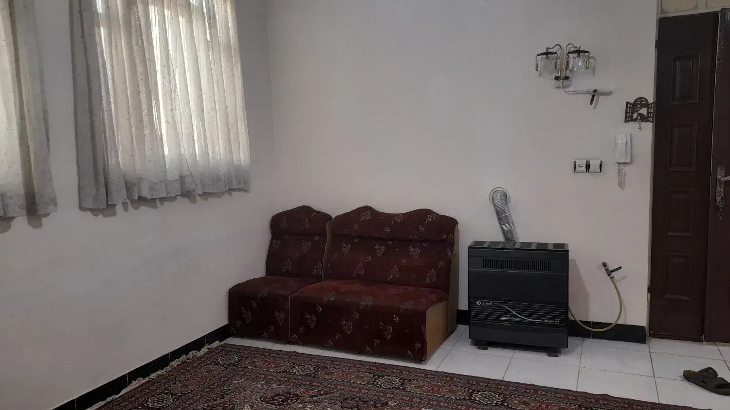 اجاره منزل مبله برای خانواده ها|اجارهٔ کوتاه‌مدت آپارتمان و سوئیت|شیراز, ریاستی|دیوار