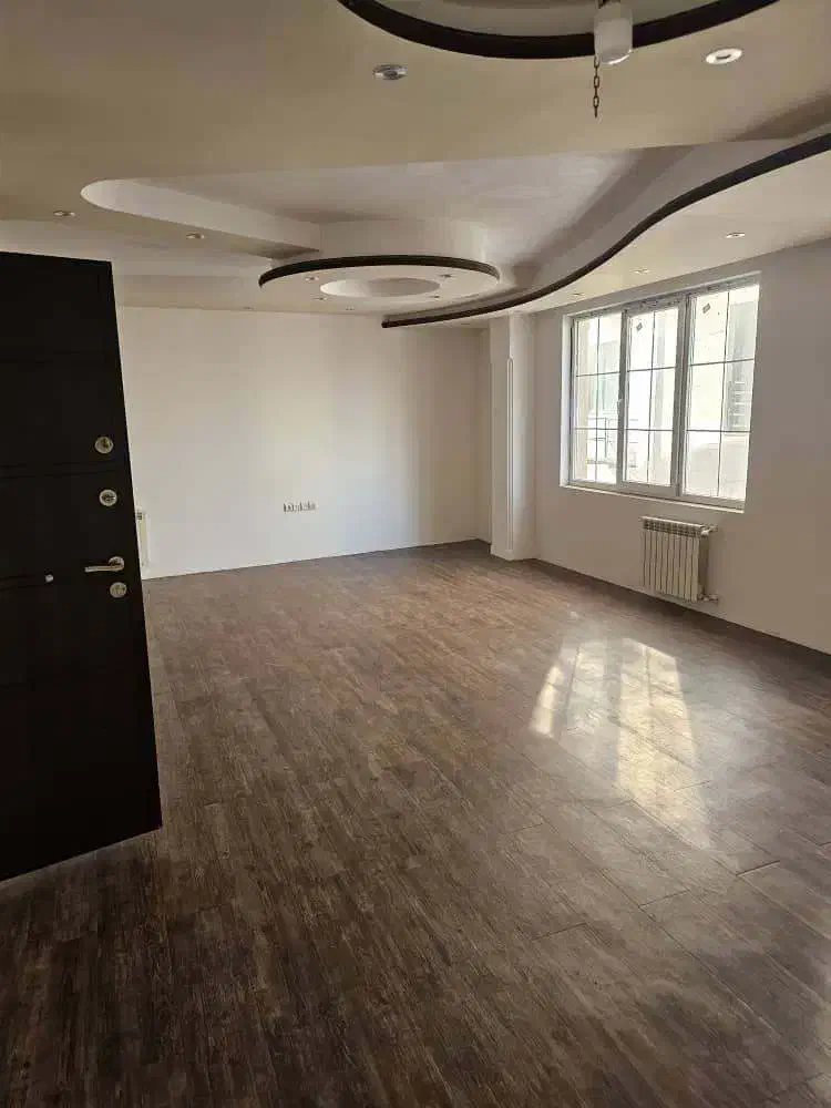 تک‌واحدی ۱۰۰ متری حزین،زیر قیمت به دلیل مهاجرت|فروش آپارتمان|لاهیجان, حزین|دیوار