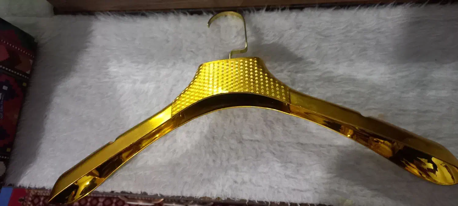 چوب کار|بندرخت و رختآویز|دوگنبدان, |دیوار